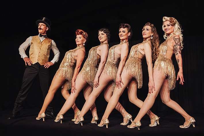 Theater rote Bühne: Burlesque – Golden Glamour Show